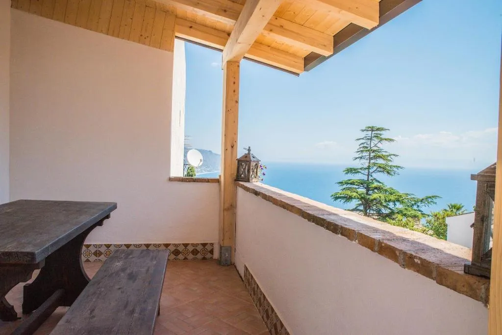 Room, Villa Fiorita, Taormina
