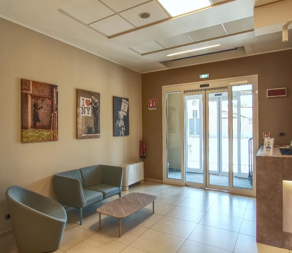 Lobby, Tower Hotel Malpensa, Milan