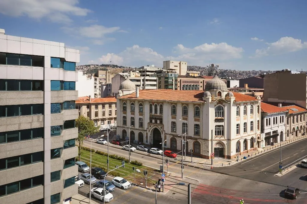 TWIN CITY VIEW Room, Izmir Marriott, Izmir