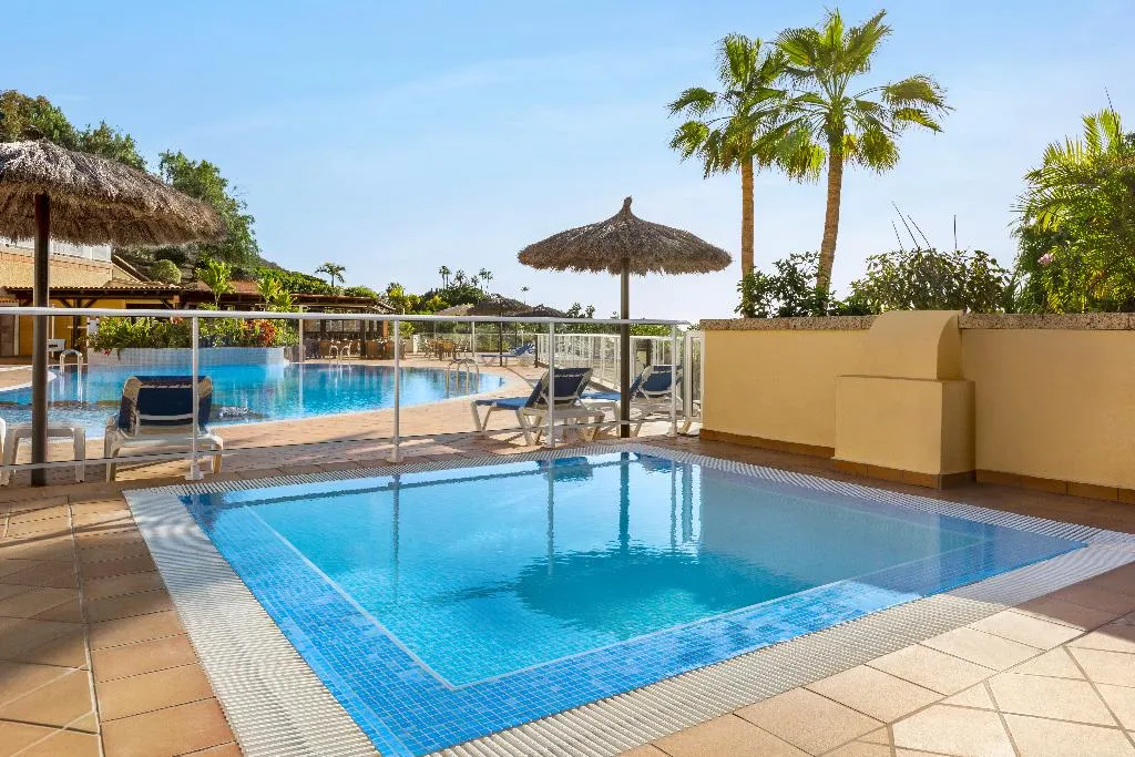 Pool, Wyndham Residences Tenerife Costa Adeje, Tenerife