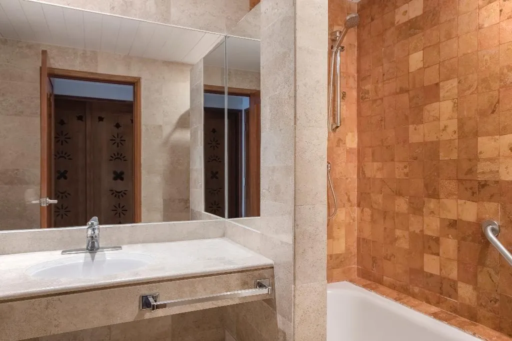 DOUBLE STANDARD Room, Iberostar Waves Paraiso del Mar All Inclusive, Cancun Area