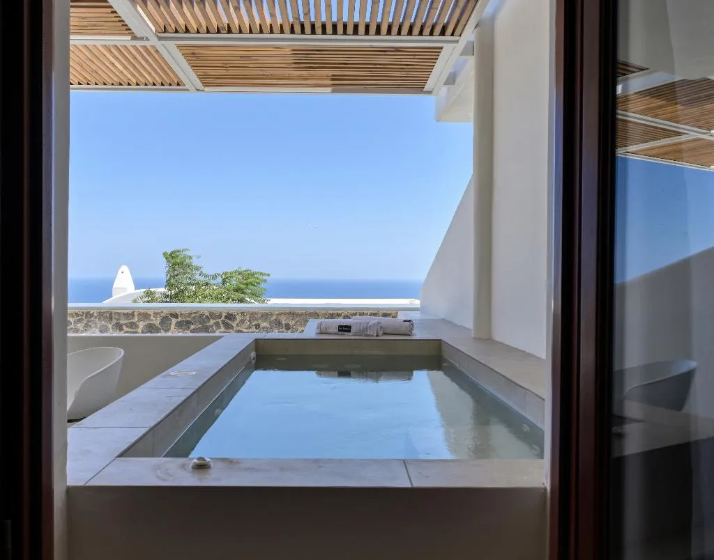 SUITE DELUXE SEA VIEW Room, splendour hotel and suites, Santorini