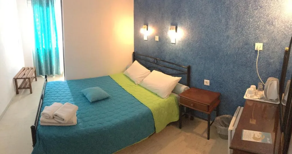 DOUBLE SUPERIOR Room, villa pelekanos santo, Santorini