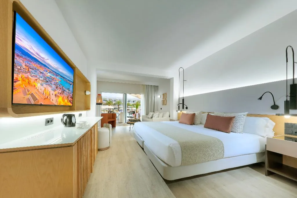 Double or Twin SUPERIOR Room, Grand Palladium Select Palace Ibiza, Ibiza