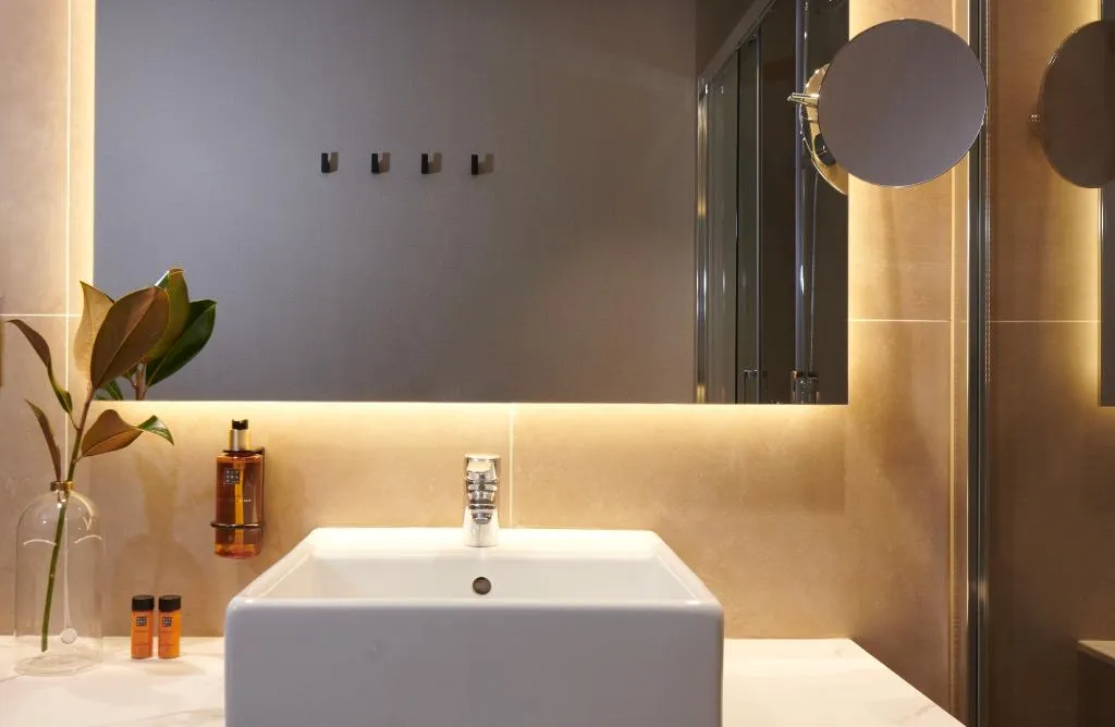 DOUBLE STANDARD Room, Acta Splendid, Barcelona