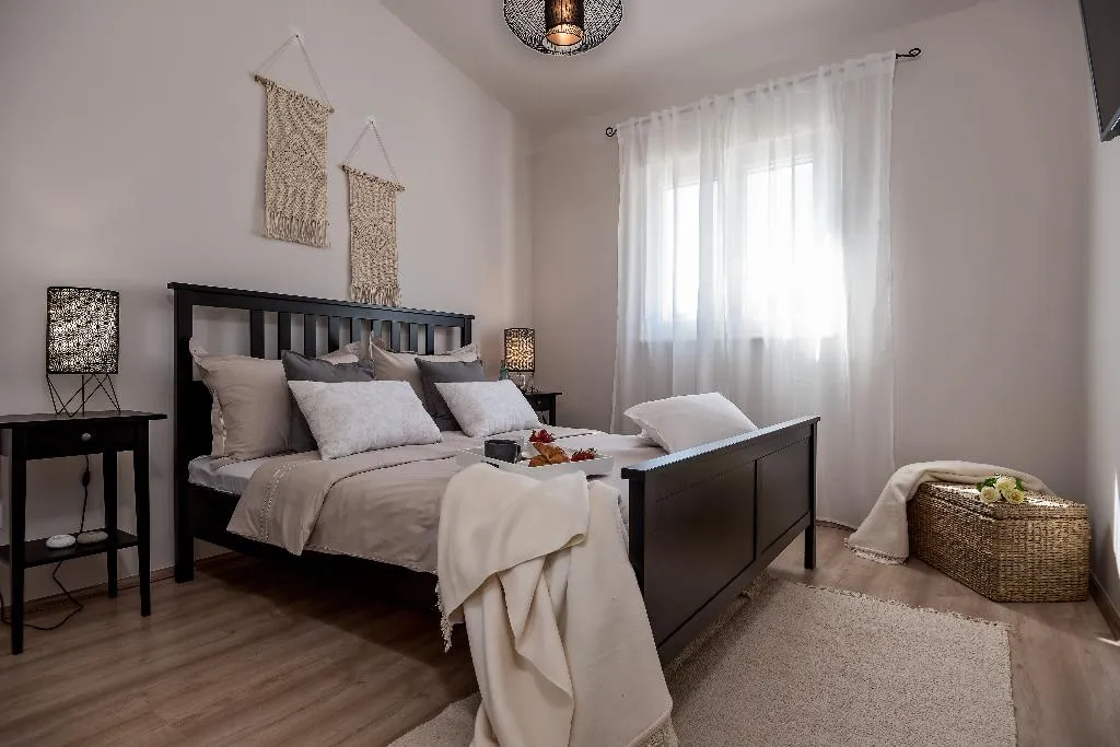 VILLA FOUR BEDROOMS Room, Villa Le Lu, Split