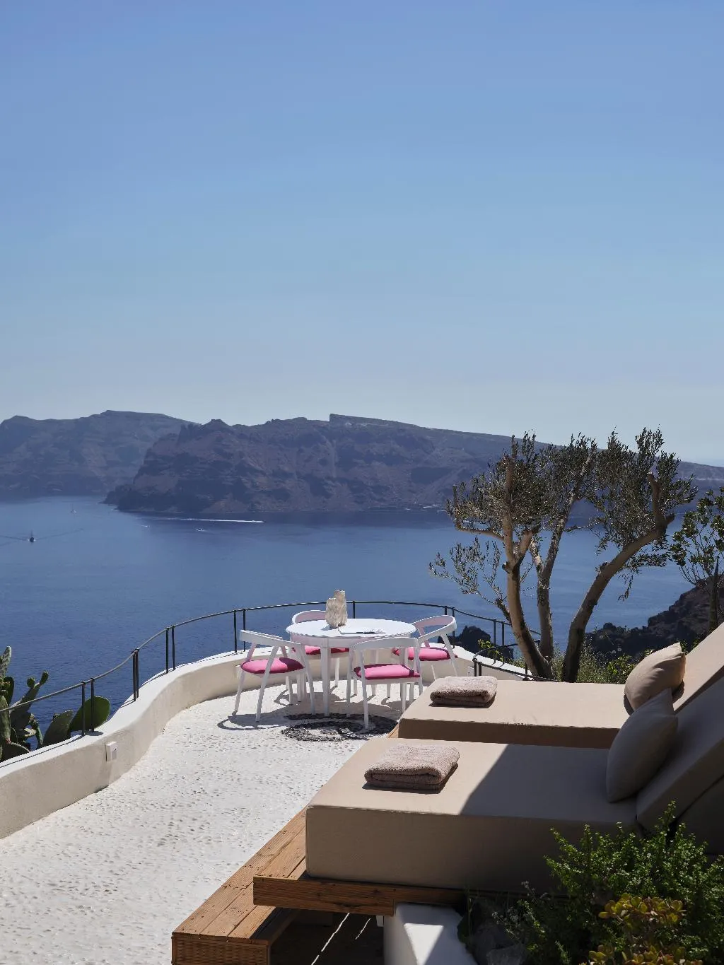 VILLA TWO BEDROOMS TWO BATHROOMS Room, Andronis Luxury Suites, Santorini