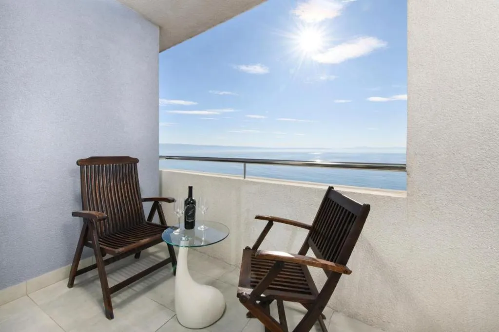 DOUBLE DELUXE SEA VIEW Room, San Antonio, Split
