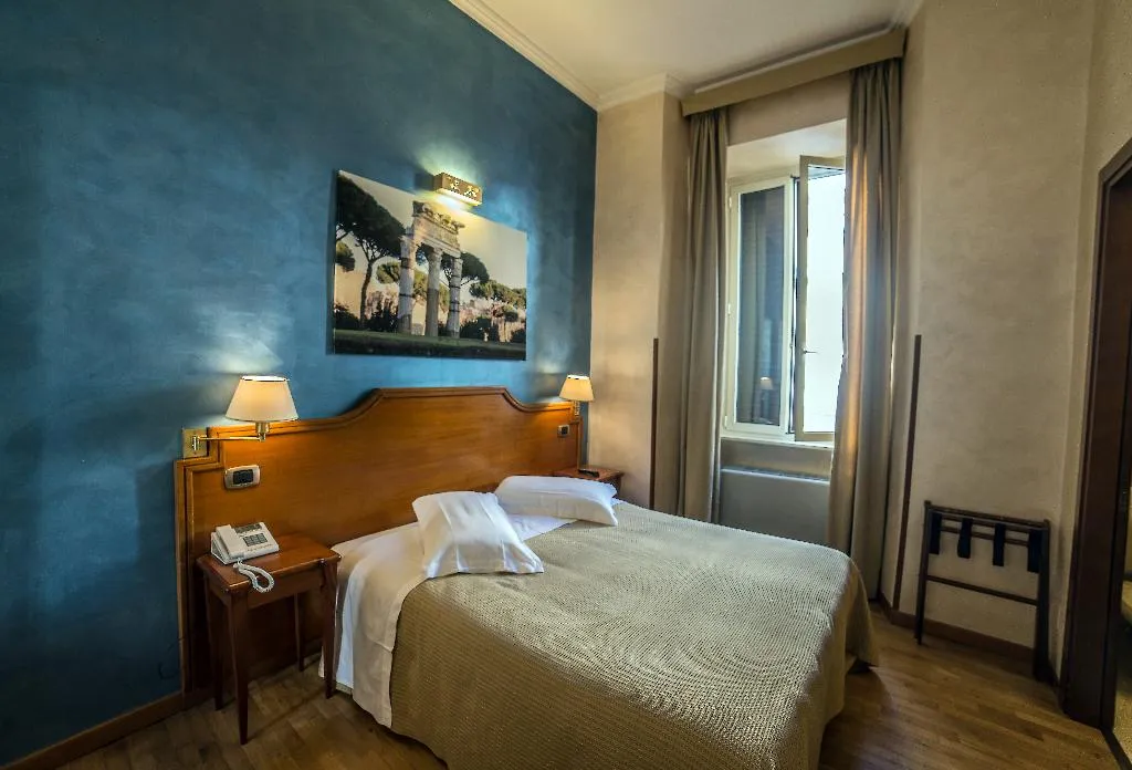 DOUBLE STANDARD Room, Kent, Rome