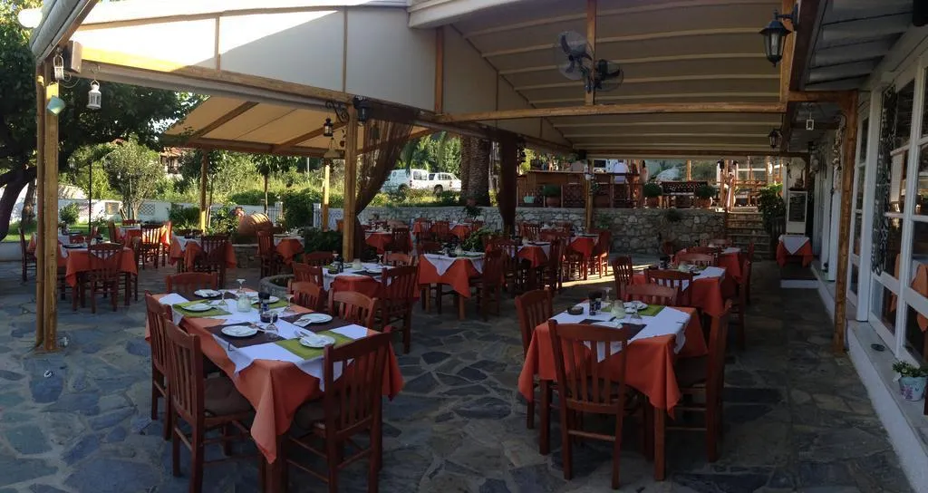 General view, Vontzos, Skiathos
