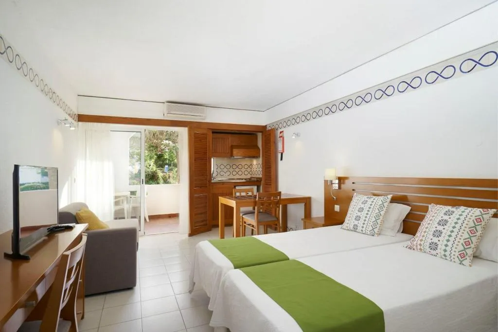 Room, Golden Club Cabanas, Algarve