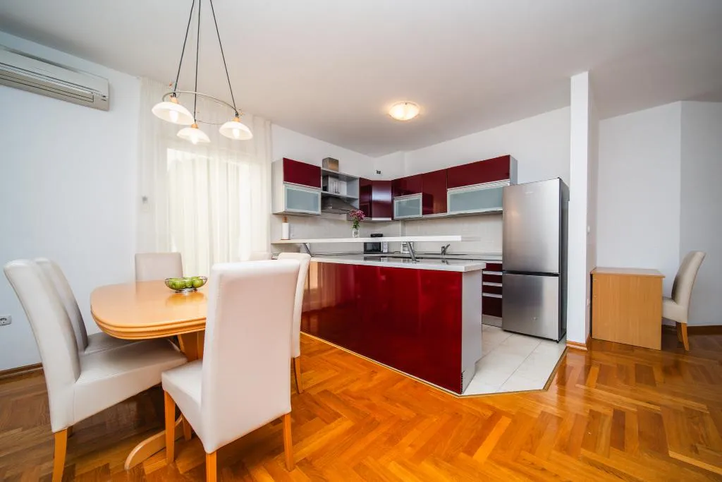 APARTMENT CAPACITY 6 Room, Pervanovo Apartments, Dubrovnik