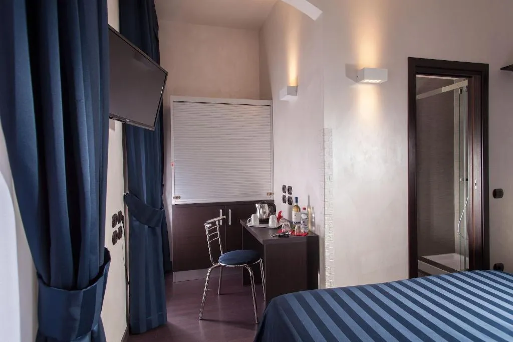 Room, Residenza Dorò, Rome