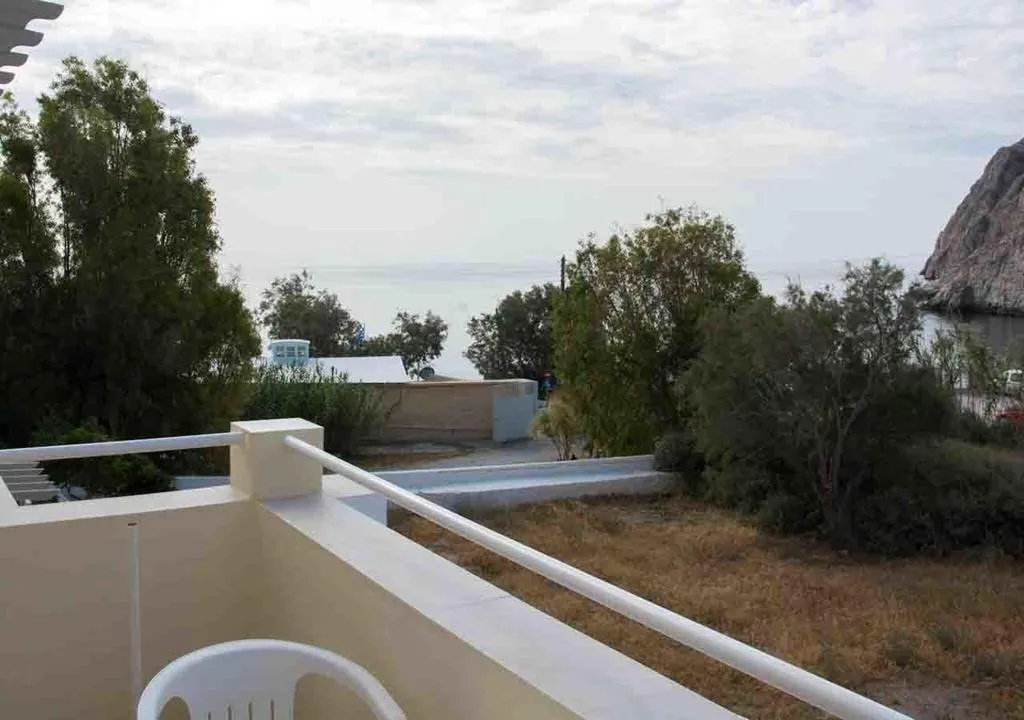 General view, Sail Inn, Santorini