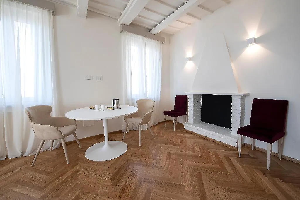 DOUBLE SUPERIOR Room, Alexander, Perugia