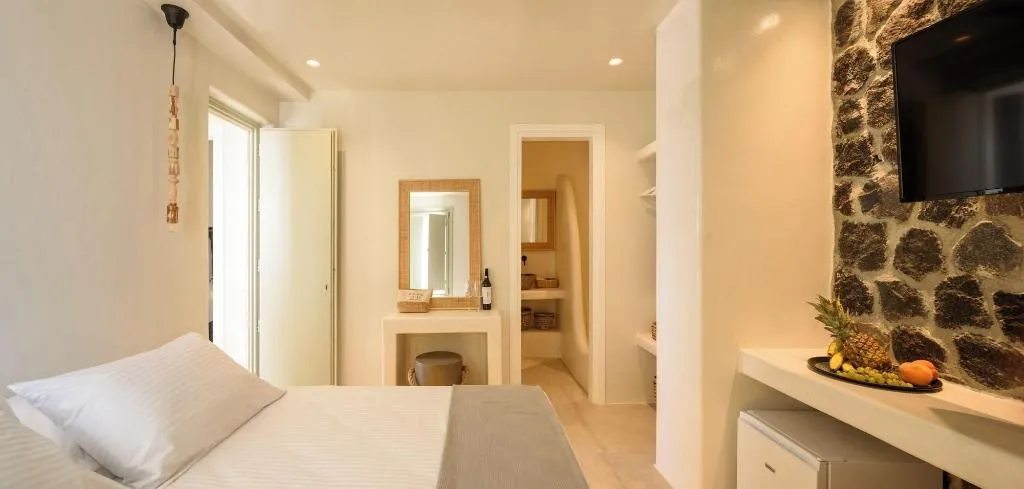 Room, Terra Blanca Suites, Santorini