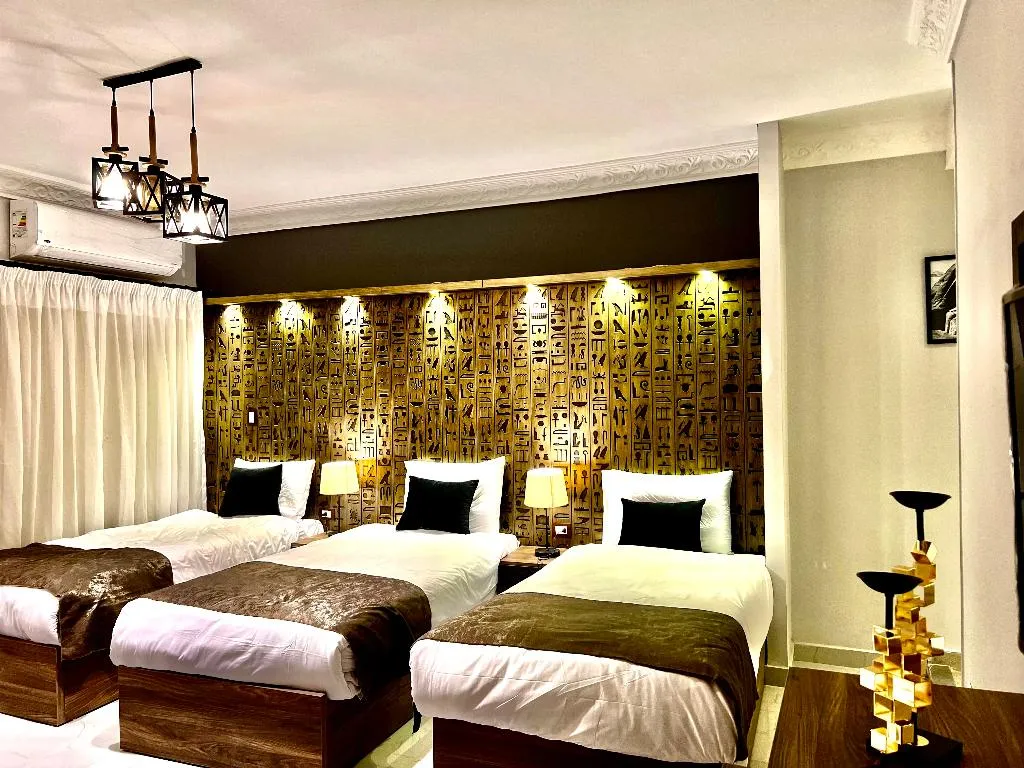 Room, New Museum, Pyramids Inn, Cairo