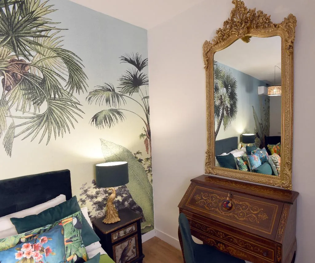 DOUBLE DELUXE ONE BED Room, Guest House Ventisei Scalini A Trastevere, Rome
