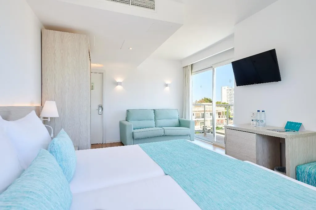 FAMILY ROOM STANDARD Room, Alua Boccaccio, Majorca