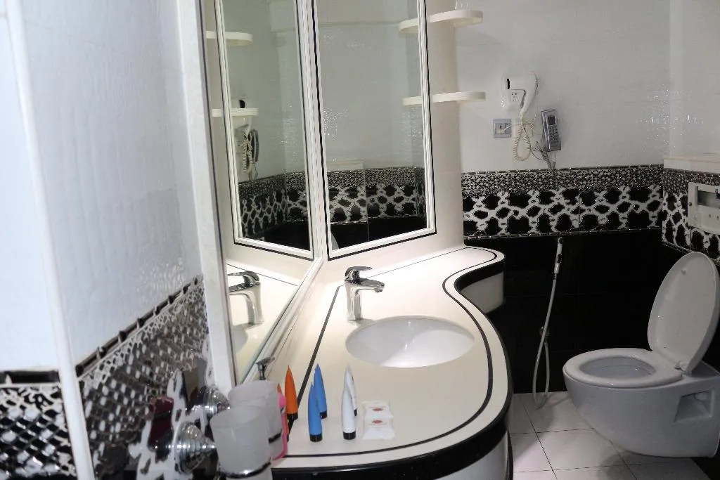 Double or Twin STANDARD Room, White Fort Hotel, Dubai