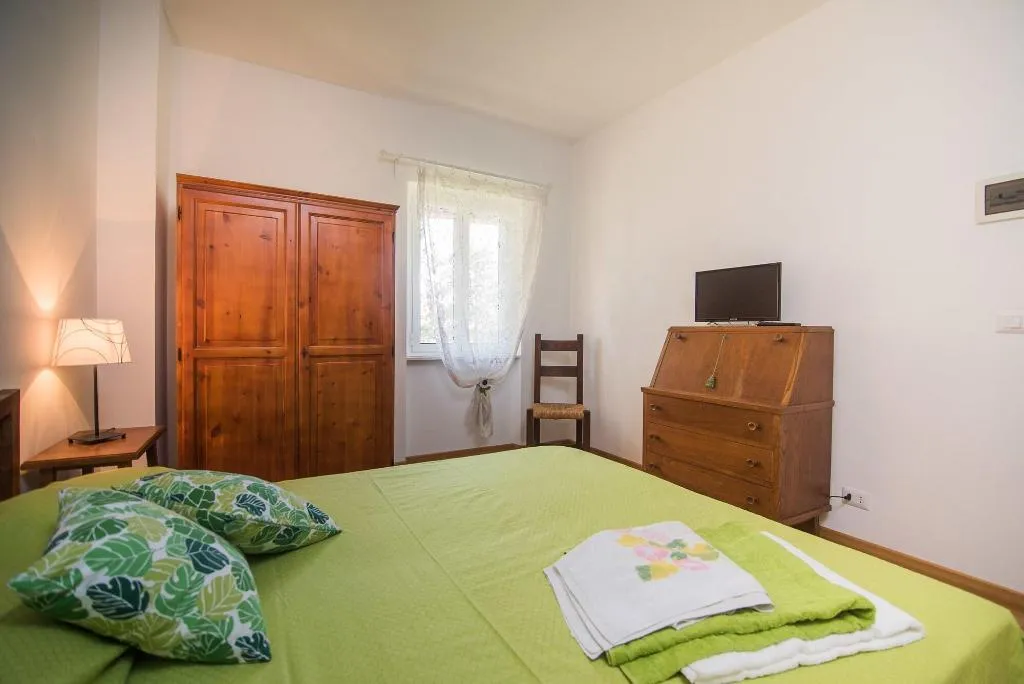 Room, Villa Degli Oleandri, Rome
