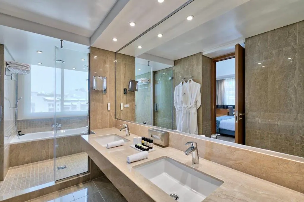 SUITE WITH VIEWS Room, Divani Caravel, Athens