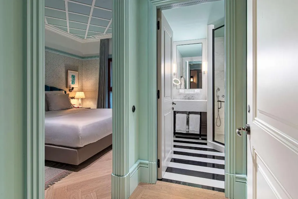 DOUBLE CLASSIC Room, The Editory Boulevard Aliados Hotel, Porto