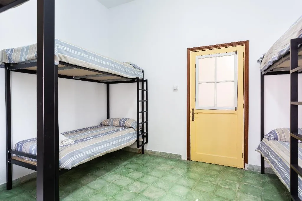 Bed in dormitory ECONOMY Room, El Hostal Del Cubo, Tenerife