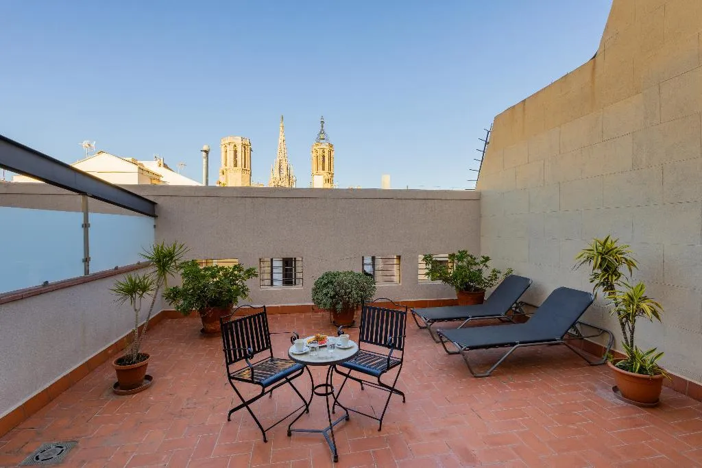 DOUBLE SINGLE USE WITH TERRACE Room, Gran Hotel Barcino 4*S, Barcelona