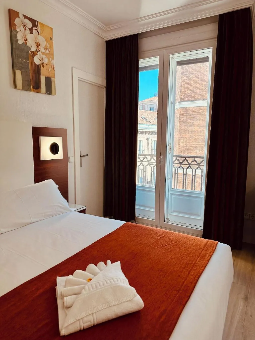 Room, Hostal Sol Square Madrid, Madrid