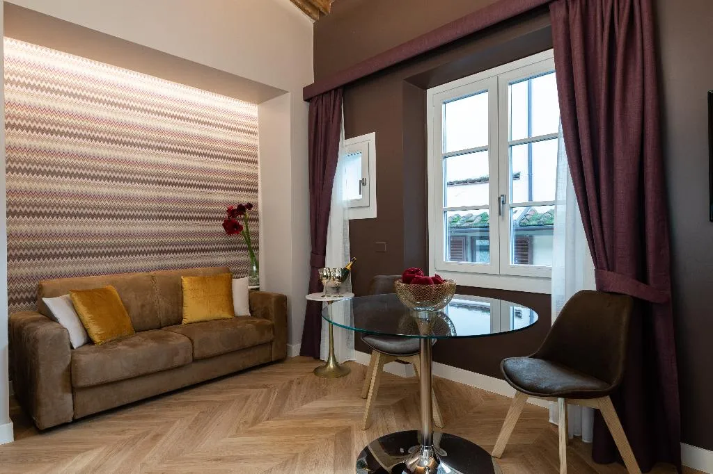APARTMENT CAPACITY 4 Room, Kairos by Florence Art Apartments, Florence