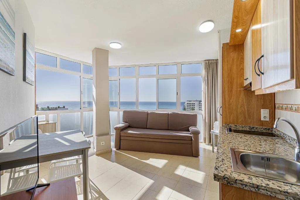 APARTMENT CAPACITY 4 ONE BEDROOM Room, Doramar, Costa Del Sol
