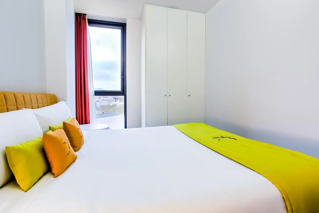 APARTMENT TWO BEDROOMS Room, Cosmo Apartments Sants, Barcelona