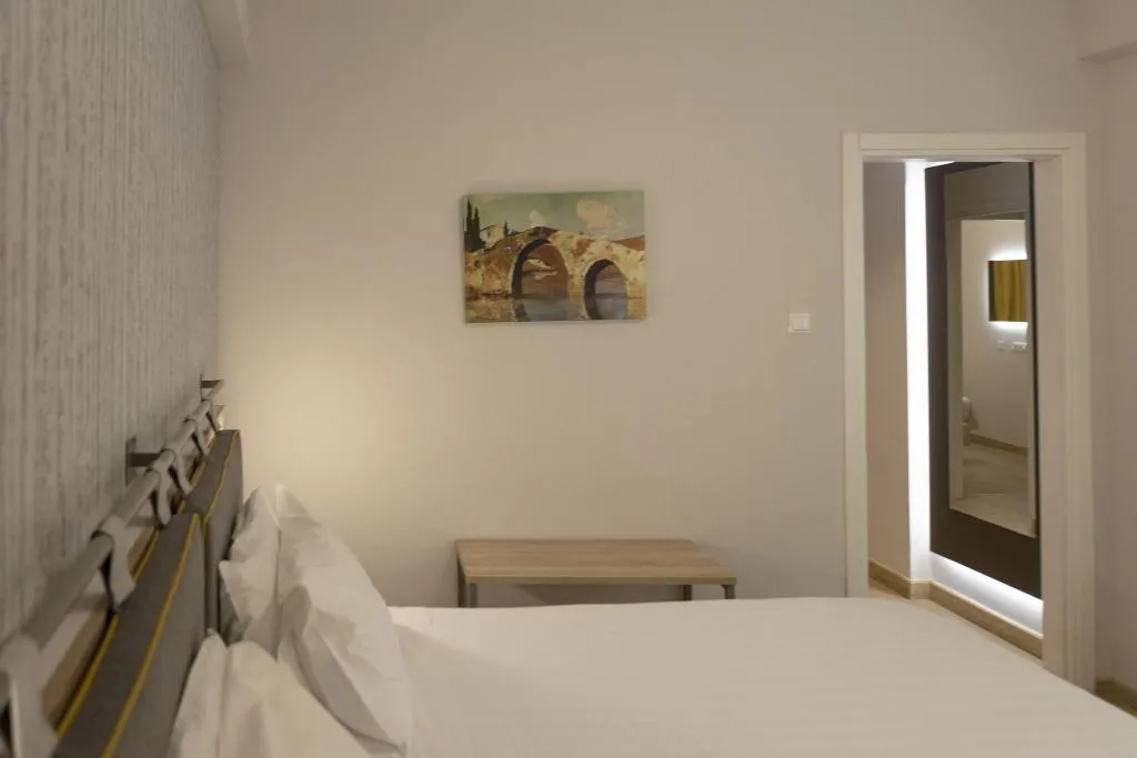 TRIPLE STANDARD Room, Pan, Athens