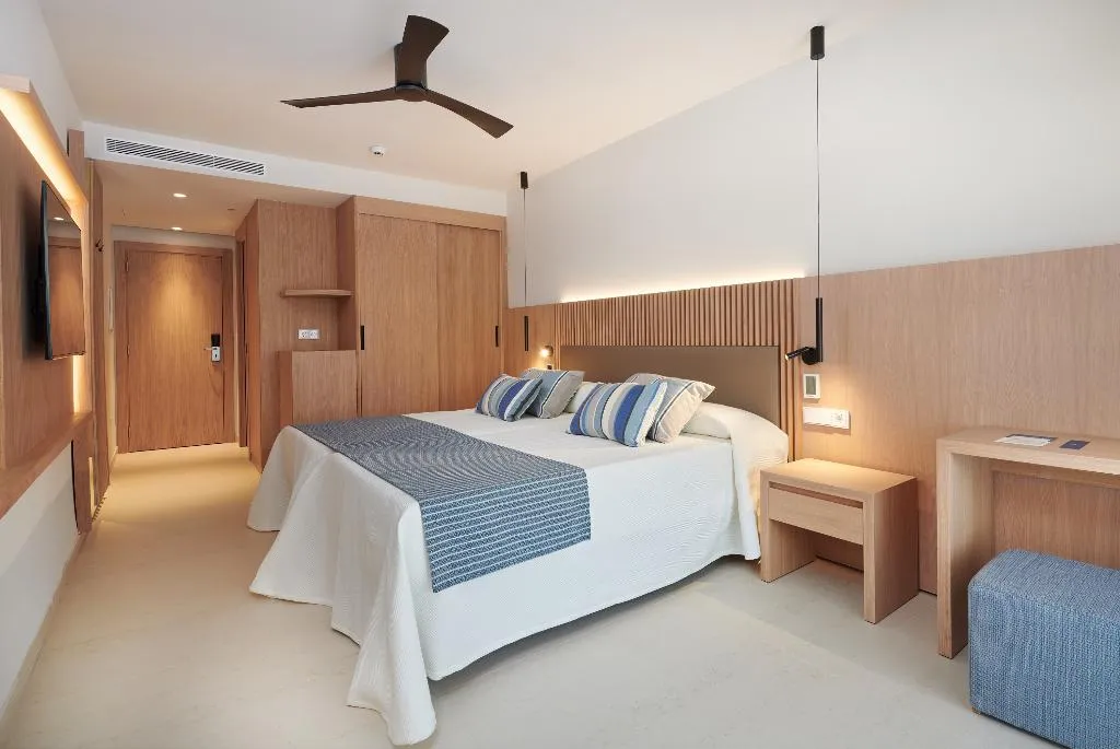 Double or Twin STANDARD Room, Hipotels Mediterraneo - adults only, Majorca