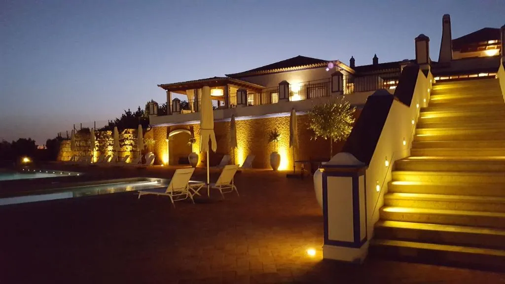 VILLA SEVEN BEDROOMS WITH PRIVATE POOL Room, Shantivillas, Algarve