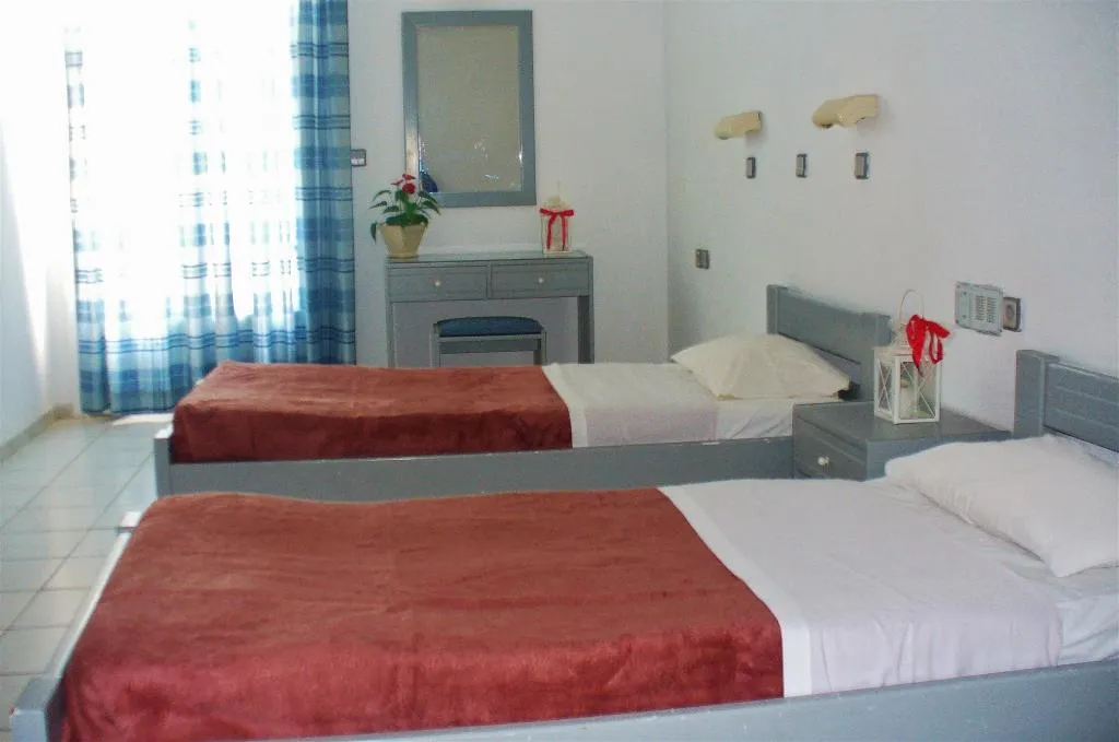 APARTMENT CAPACITY 4 Room, 7 Days Studios & Apts, Crete
