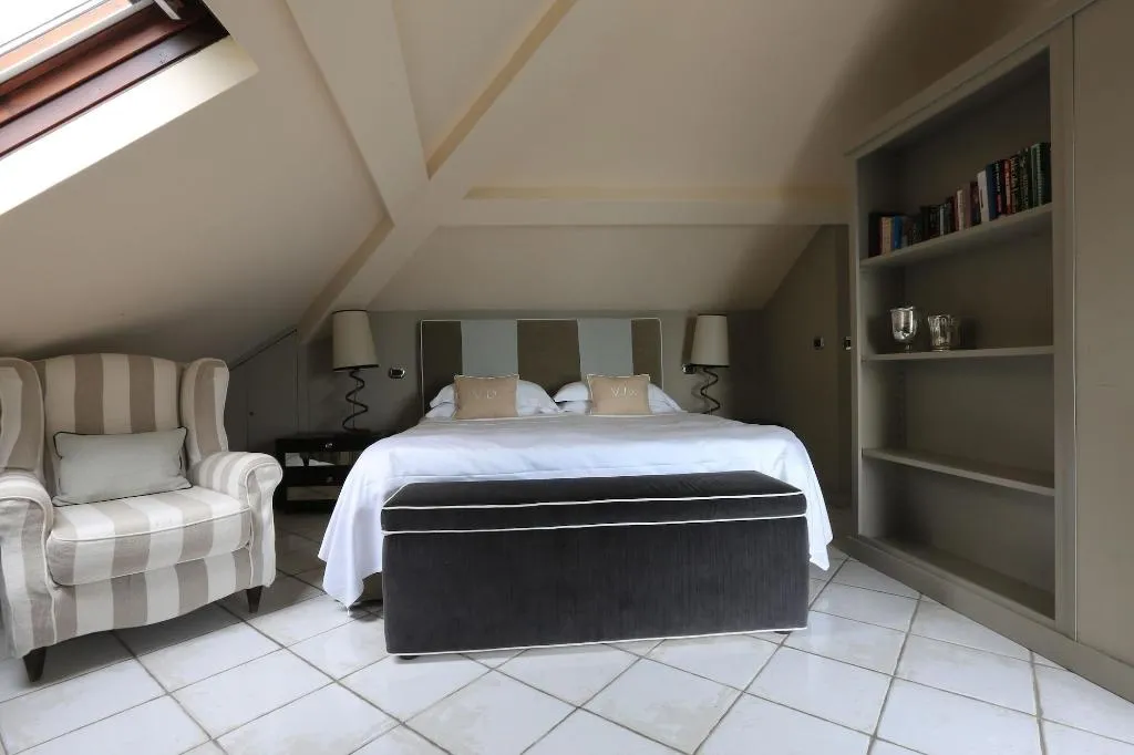 Room, Villa Ducale, Taormina
