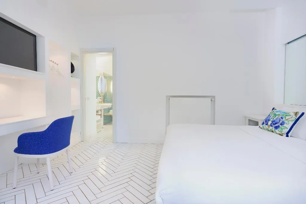 DOUBLE SUPERIOR Room, Relais Correale Rooms&Garden, Naples