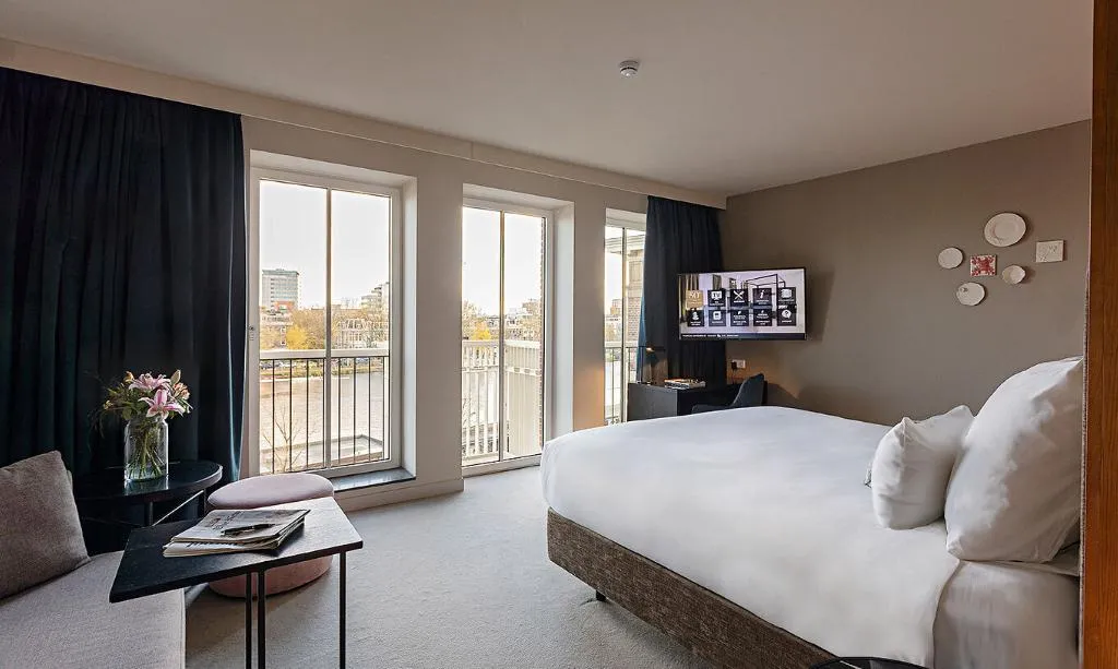 DOUBLE PREMIUM WITH VIEWS Room, Pestana Amsterdam Riverside, Amsterdam