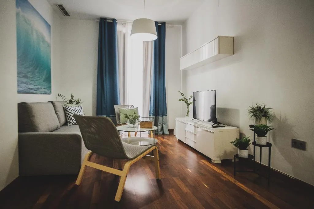 APARTMENT TWO BEDROOMS Room, azz Apartamentos Torre de la Plata, Seville