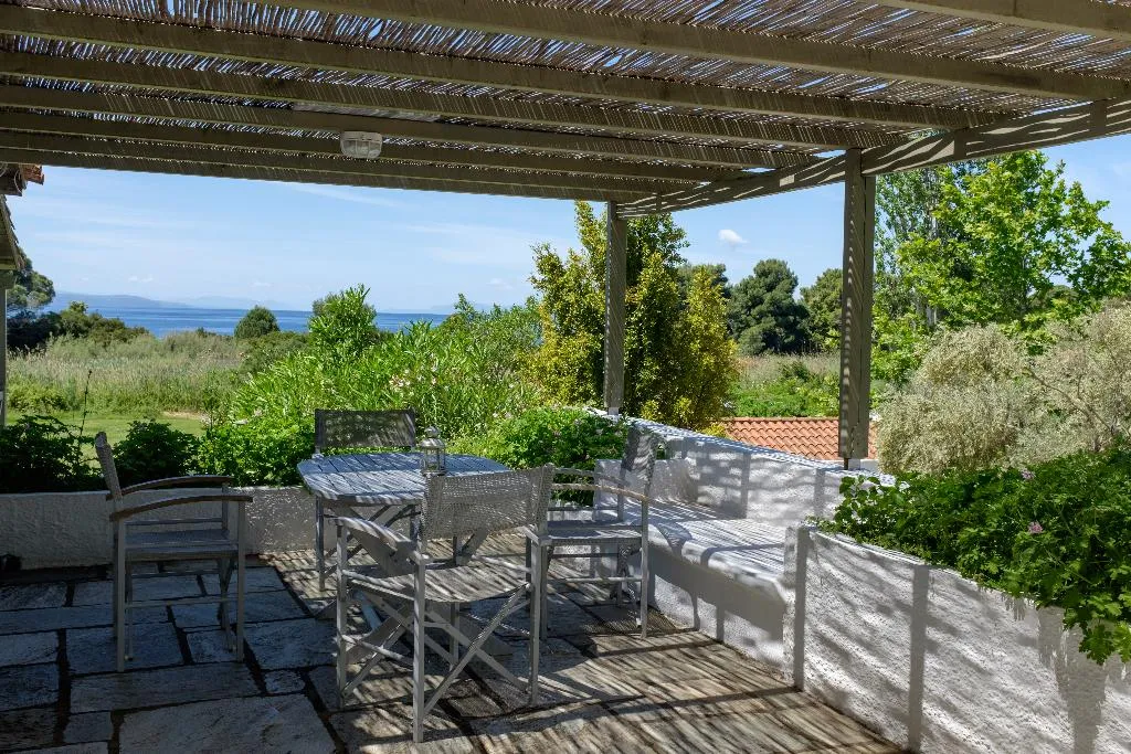 VILLA GRAND Room, Skiathos Holidays Hotel, Skiathos