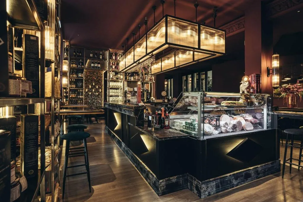 Restaurant, One Shot Luchana 22, Madrid