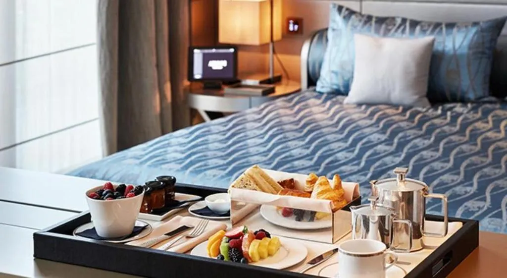 SUITE STANDARD Room, Armani Hotel Milano, Milan