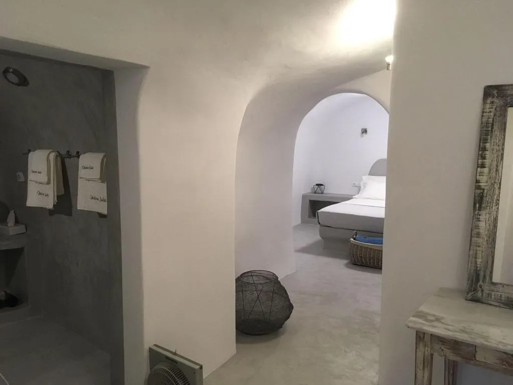 Room, Theodora Suites - Adults Only, Santorini