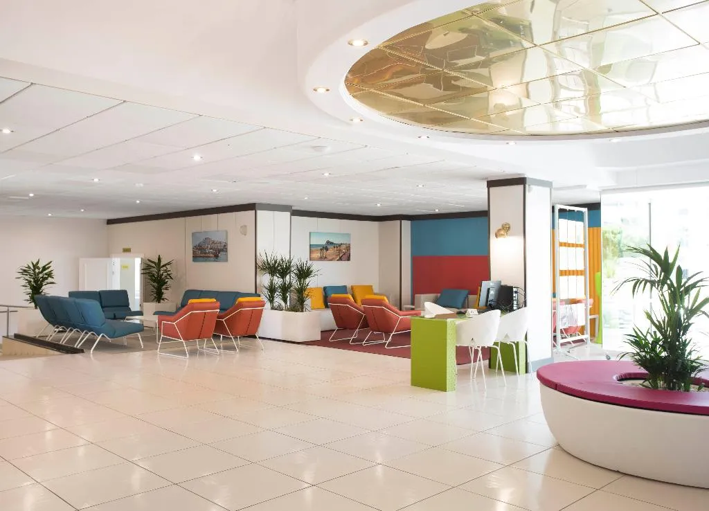 Lobby, Acuasol, Valencia