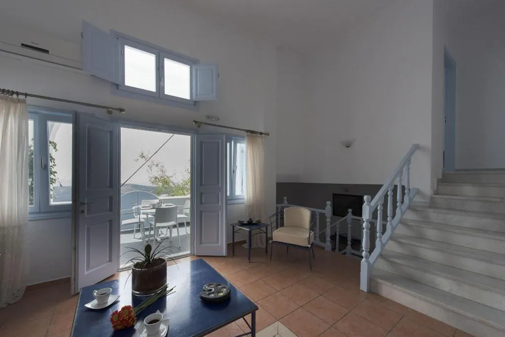 Room, Kastro Suites, Santorini