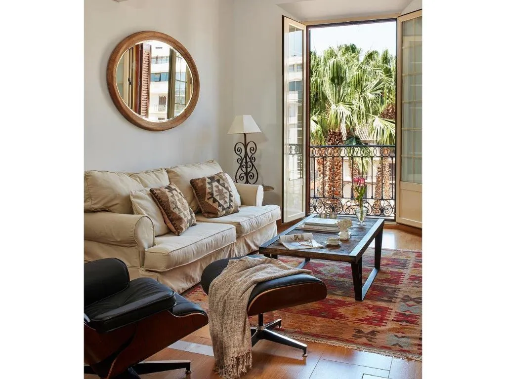 APARTMENT WITH BALCONY Room, Lodgingmalaga Plaza de la Constitucion, Costa Del Sol