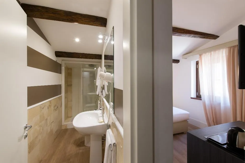 DOUBLE SUPERIOR Room, Relais Santa Maria Maggiore, Rome