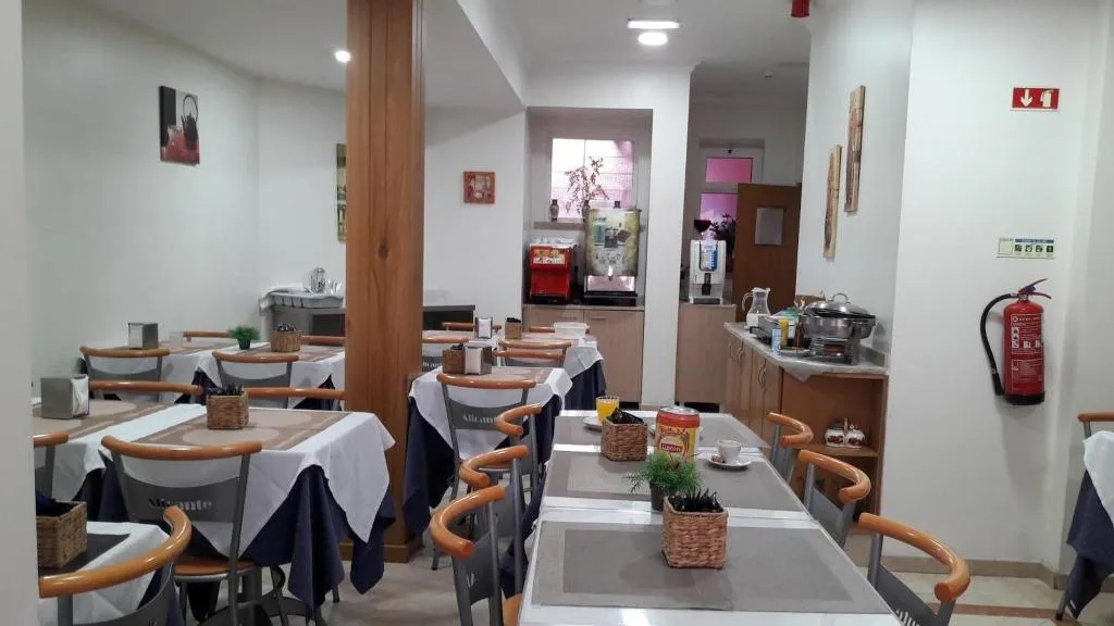 Restaurant, Alicante, Lisbon